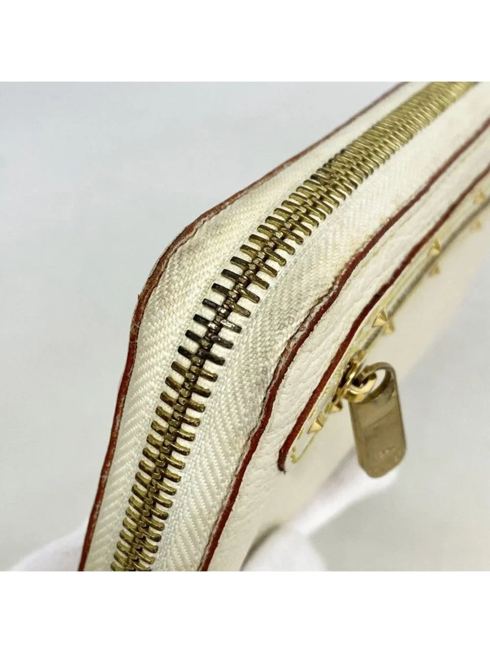 Louis Vuitton Wallet Suhali Zippy Blanc